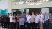 Tim Banggar DPRD Sulsel di sela kunjungan di RS Hasri Ainun Habibie, Kamis 5 Maret 2020. (Ist)
