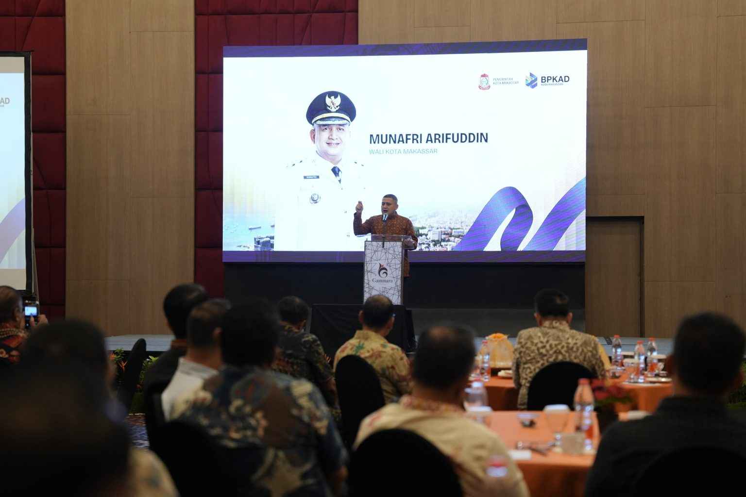 Munafri Arifuddin saat membuka Sosialisasi Kebijakan Pengelolaan Keuangan Daerah dalam rangka mendukung program prioritas Pemerintah Kota (Pemkot) Makassar yang dikemas dalam Forum Group Discussion (FGD) di Hotel Gammara, Sabtu (25/7/2026). (Humas Pmkota Makassar)