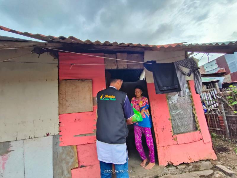 Andalan Sulsel peduli door to door berbagi 1000 paket sembako. (Int).jpeg