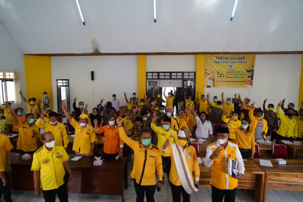 Anggota Fraksi Partai Golkar Sulsel John Rende Mangontan (JRM) mendapatkan sanksi karena dianggap setengah hati mendukung usungan Partai Golkar di Tana Toraja, Senin 7 Desember 2020. (Ist)