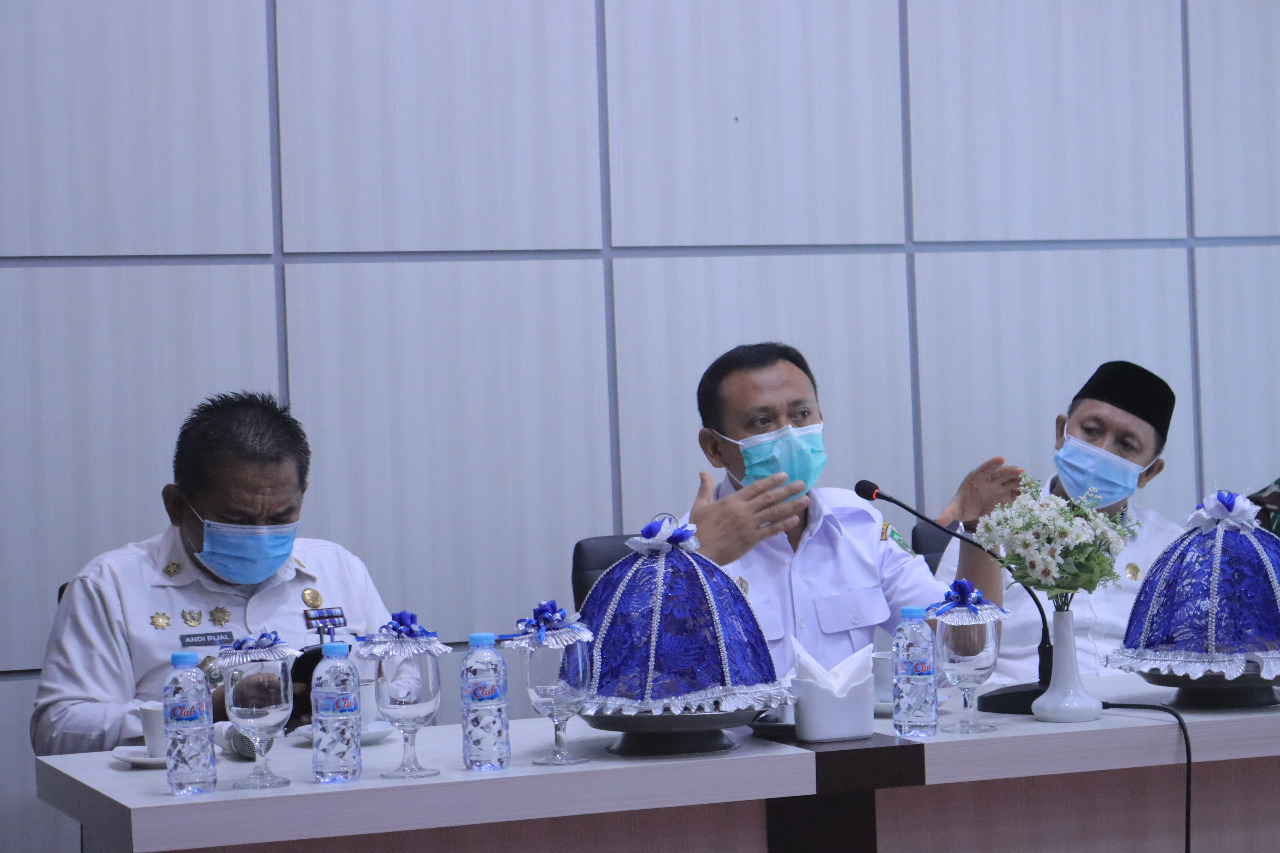 Bupati Takalar Syamsari apresiasi Tim Pengadaan Lahan Bendungan Pamukkulu. (Ist)