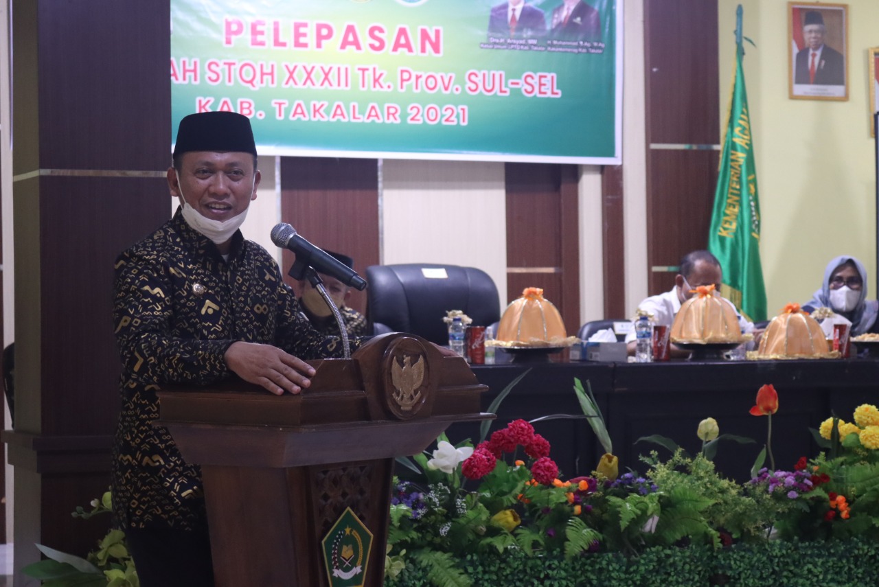 Bupati Takalar Syamsari melepas peserta STQH ke Pangkep, Senin 31 Mei 2021. (Ist) Bupati Takalar Syamsari melepas peserta STQH ke Pangkep, Senin 31 Mei 2021. (Ist)