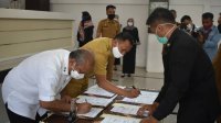 Bupati Takalar bersama Kepala BPN Sulsel dan Perwakilan BNI menandatangani MoU pemberdayaan UMKM di Kantor Bupati, Selasa 25 Agustus 2020. (Ist)