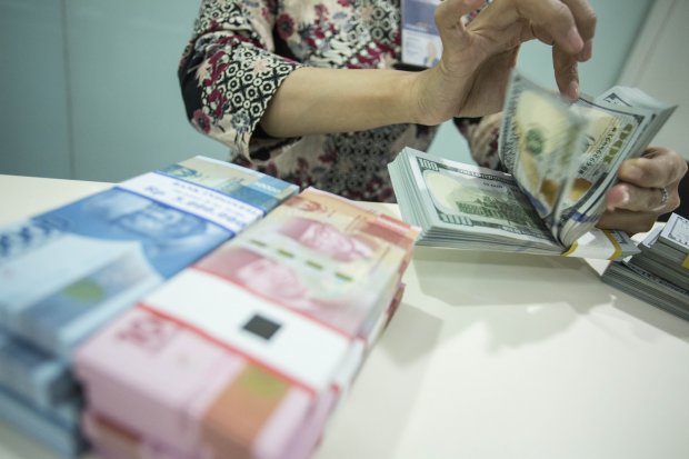 Dolar AS kian tertekan akibat kerusuhan di berbaga kota d negara Paman Syam itu. (Int)