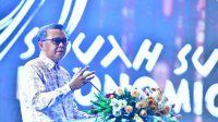 Gubernur Sulawesi Selatan, Nurdin Abdullah membuka event South Sulawesi Ekonomi Forum Bank Indonesia (BI), di Hotel Claro Makassar, Senin, 7 Desember 2020.