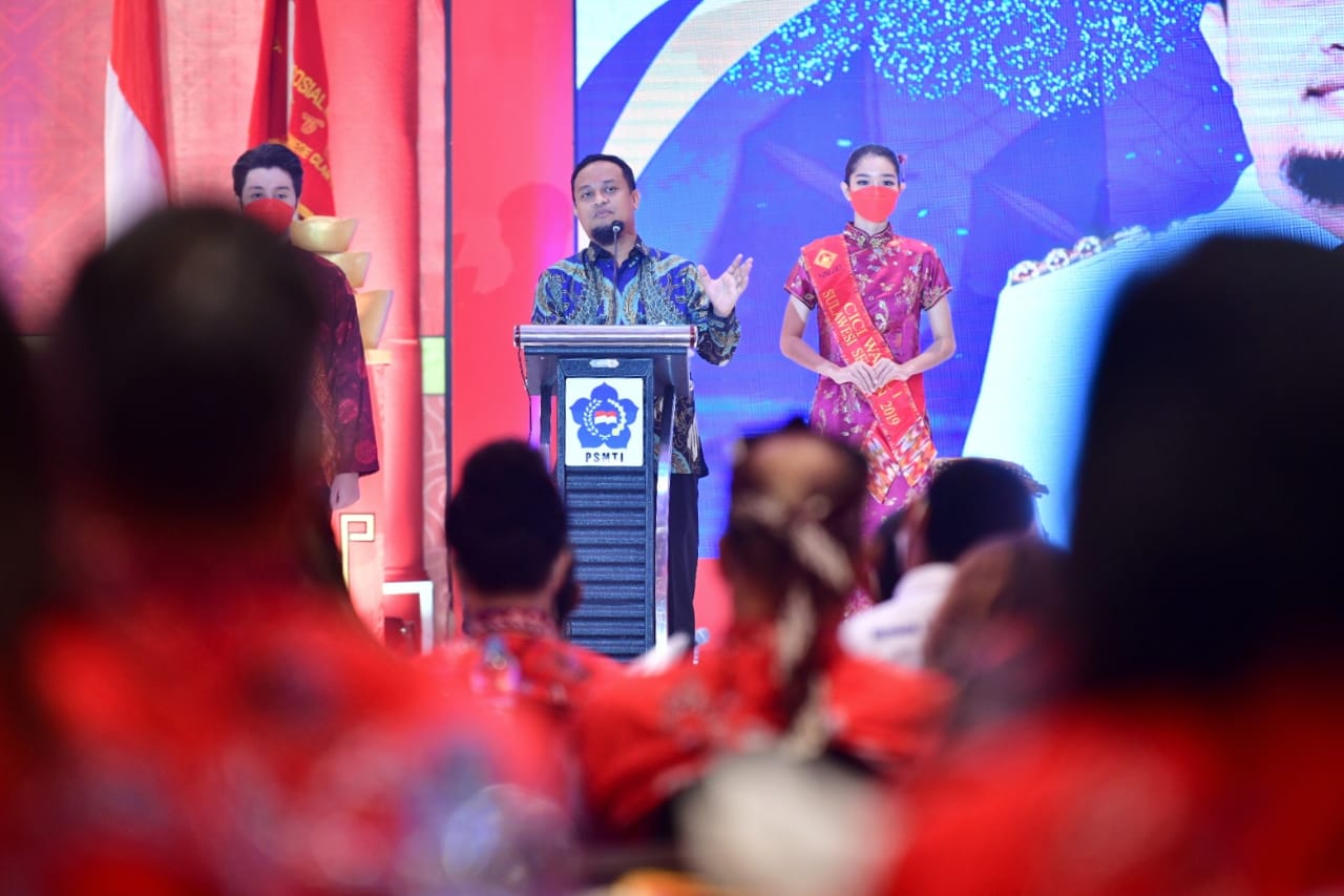Gubernur Sulsel Andi Sudirman Sulaiman membuka munas PSMTI. (Int).jpg