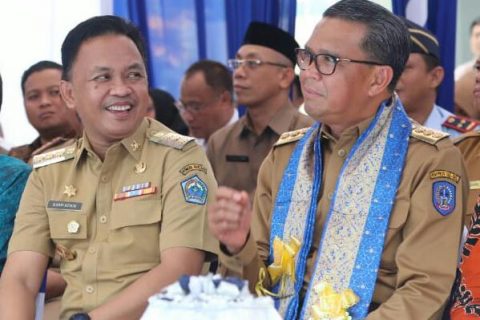 Gubernur Sulsel Nurdin Abdullah bersama Bupati Bantaeng Ilhamsyah Aziqin beberapa waktu lalu. (Int)