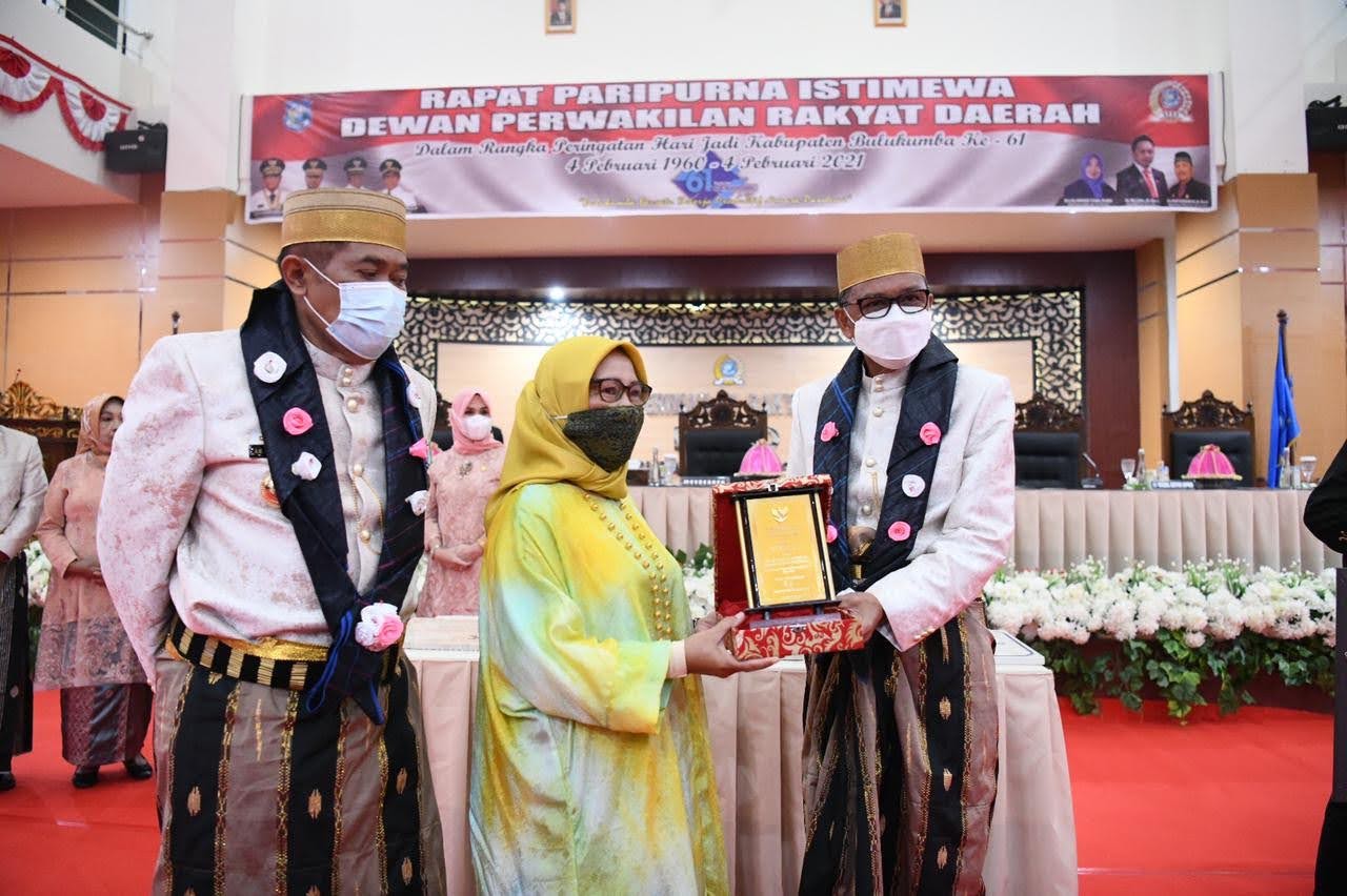 Gubernur Sulsel Nurdin Abdullah menghadiri HUT Bulukumba, Kamis 4 Februari 2021. (Ist) Gubernur Sulsel Nurdin Abdullah menghadiri HUT Bulukumba, Kamis 4 Februari 2021. (Ist)