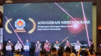 Gubernur Sulsel terima penghargaan Provinsi Terbaik Pertama Anugerah Meritokrasi. (Ist)