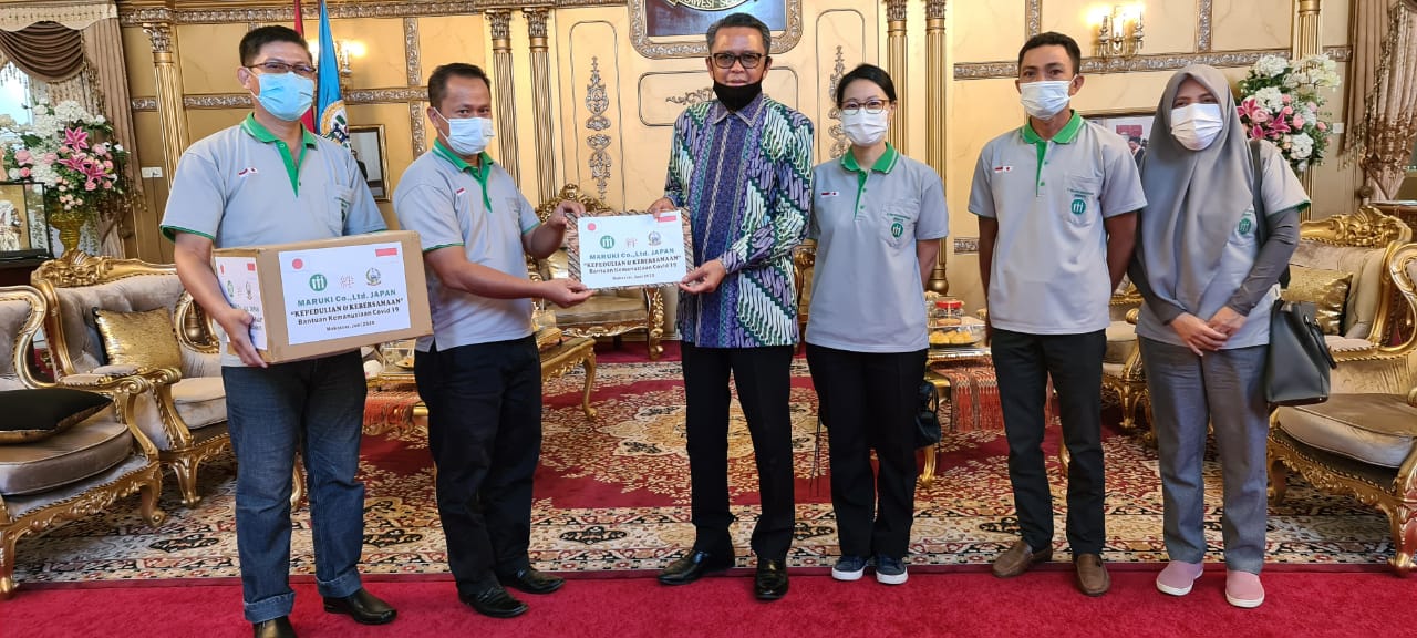 Gubernur menerima bantuan 30 ribu bantua masker dari PT Maruki. (Ist)