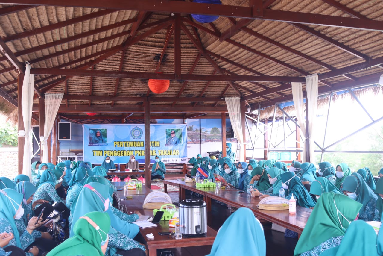 Halal bi halal PKK Takalar di Beba, Galesong Utara, Minggu 23 Mei 2021. (Ist) Halal bi halal PKK Takalar di Beba, Galesong Utara, Minggu 23 Mei 2021. (Ist)