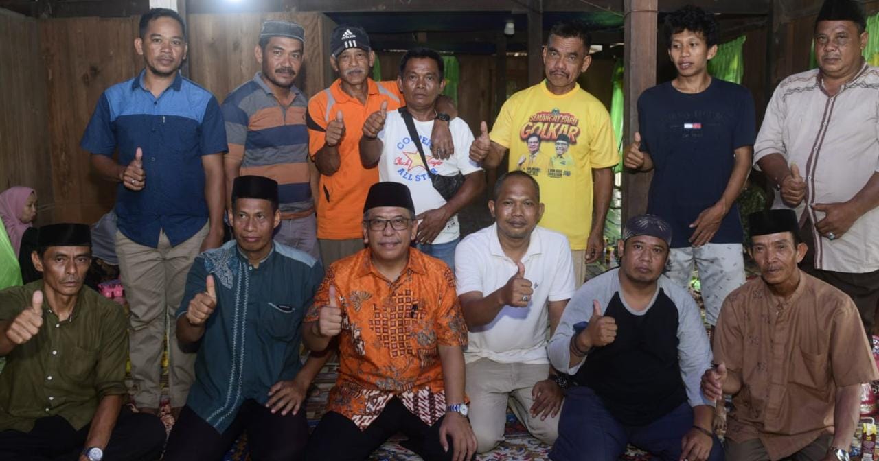 IAS menemui sejumlah tokoh berpengaruh di Pitumpanua Wajo, Rabu 25 Januari 2023. (Ist).jpg