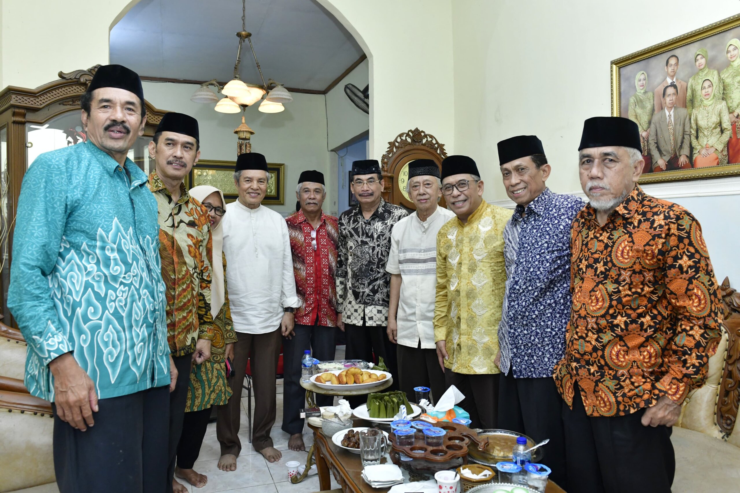 Ilham Arief Sirajuddin berbuka puasa bersama dengan sejumlah tokoh masyarakat di Bulukumba, Selasa 26 Maret 2024..(ist)