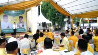 Ketua Golkar Sulsel berbicara di depan keluarga besar Golkar saat buka bersama di kantor Golkar Sulsel, Rabu 3 April 2024. (Ist)