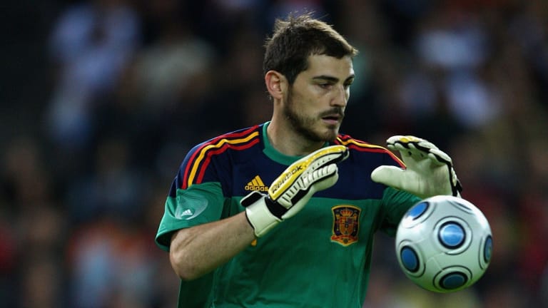 Iker Casillas (Int) Iker Casillas (Int)