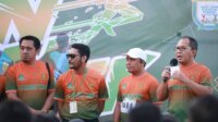 Walikota Makassar Moh Ramdhan Pomanto bersama Rahman Pina di acara Fun Run GP Ansor di halaman majid 99 Kubah, Minggu 9 Juni 2024..(ist)