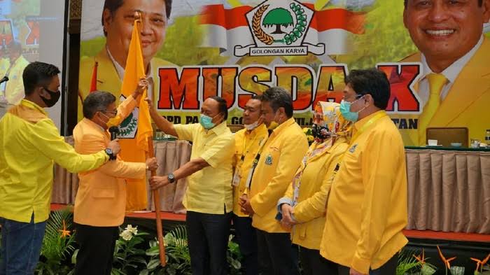 Ketua DPD I Golkar Sulsel Taufan Pawe saat terpilih secara aklamasi di Jakarta, awal Agustus 2020 lalu. (Ist) Ketua DPD I Golkar Sulsel Taufan Pawe saat terpilih secara aklamasi di Jakarta, awal Agustus 2020 lalu. (Ist)