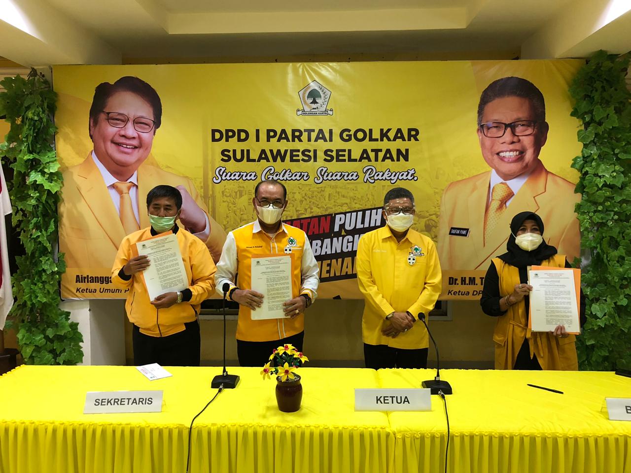 Ketua DPD I Partai Golkar Taufan Pawe kembali menunjuk Plt di tiga daerah di Sulsel, Minggu 20 Desember 2020. (Ist) Ketua DPD I Partai Golkar Taufan Pawe kembali menunjuk Plt di tiga daerah di Sulsel, Minggu 20 Desember 2020. (Ist)