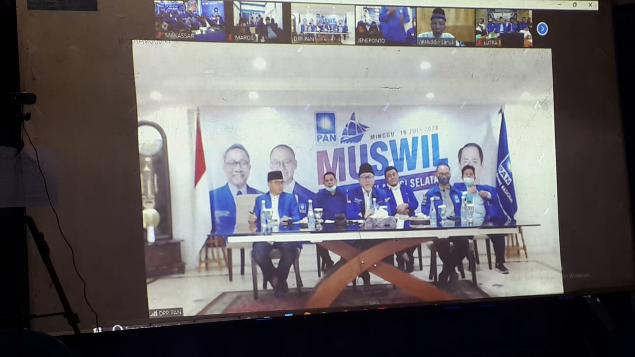 Ketua DPP PAN Zulkifli Hasan membuka Muswil PAN Sulsel, Minggu 19 Juli 2020 secara virtual. (Manifesto)