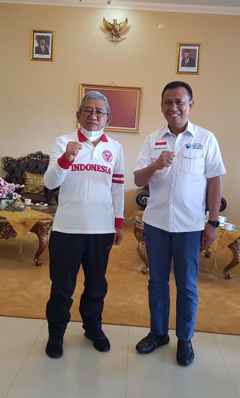 Ketua DPW Partai Gelora Sulsel Syamsari Kitta bertemu dengan Gubernur Sulbar Ali Baal Masdar, Sabtu 10 Juli 2021. (Ist)