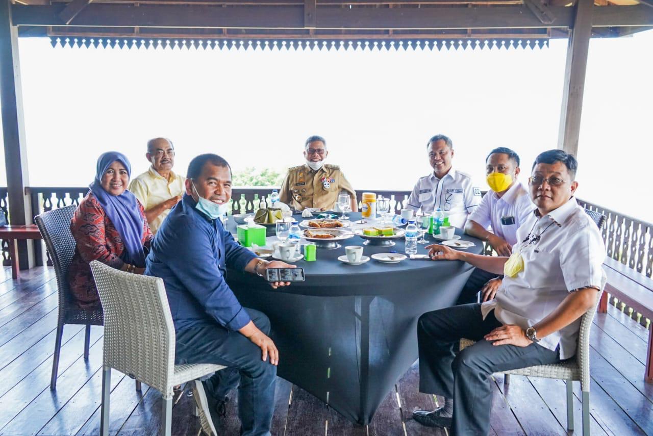 Ketua Golkar Sulsel Taufan Pawe menerima kunjungan dua jagoan Partai Golkar yang sukses memenangkan pilkada 9 Desember 2020 lalu. (Ist)