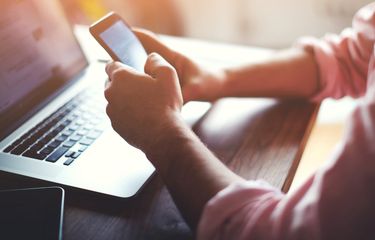 Literasi media sangat penting bagi perempuan (Ilustrasi)