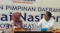 Mantan Walikota Makassar Moh Ramdhan Pomanto berbincang bersama Ketua Nasdem Makassar And Rachmatika Dewi beberapa waktu lalu. (Int)
