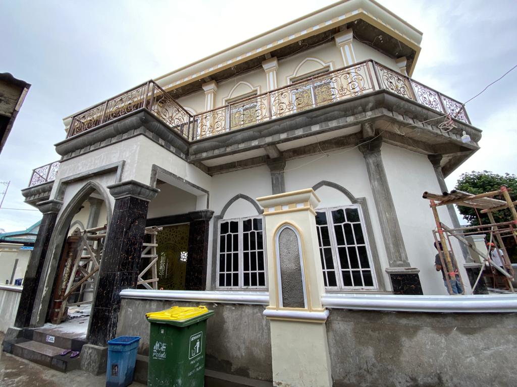 Masjid megah di Pulau Laelae kini rampung atas bantuan dana Gubernur Nurdin Abdullah. (Ist)