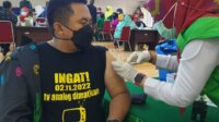 Pekerja media penyiaran di Sulsel divaksin. (Ist) Pekerja media penyiaran di Sulsel divaksin. (Ist)