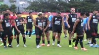 Pemain PSM sedang menjalani latihan beberapa waktu lalu. (Int)