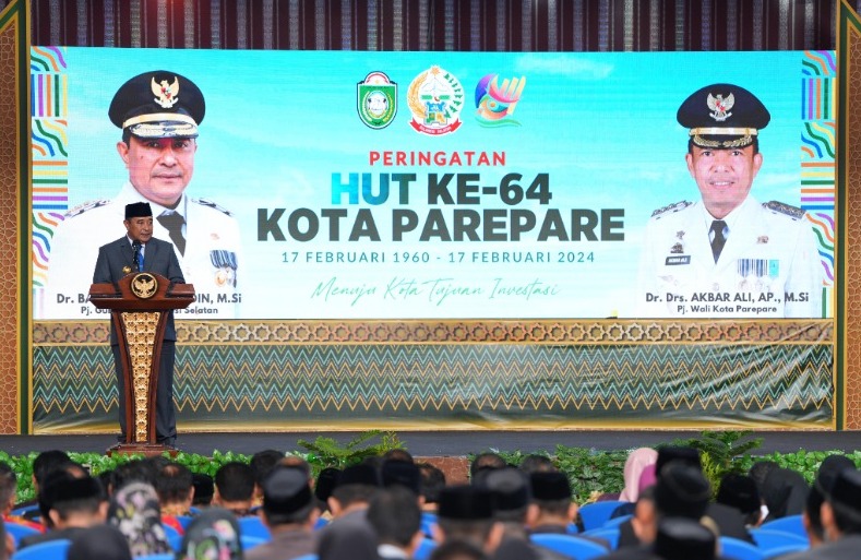 Pj Gubernur Sulsel Bahtiar di acara HUT Parepare. (Ist)