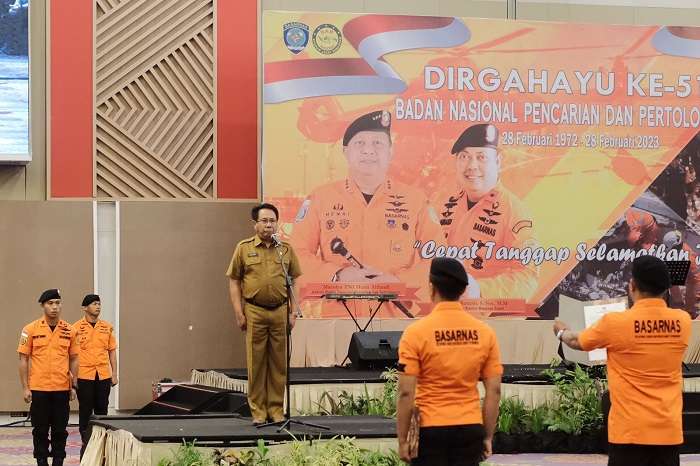 Pj Sekprov Andi Aslan Patonangi di acara HUT Basarnas di Hotel Claro, Selasa 28 Februari 2023. (Ist)