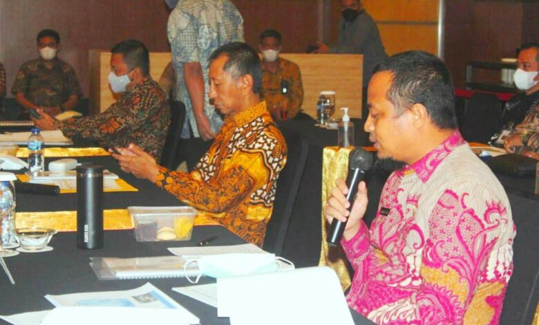 Plt Gubernur Sulsel Andi Sudirman Sulaiman bersama Plt Dirjen Tata Ruang, Kementerian ATR-BPN RI, Abdul Kamarzuki. (Int)