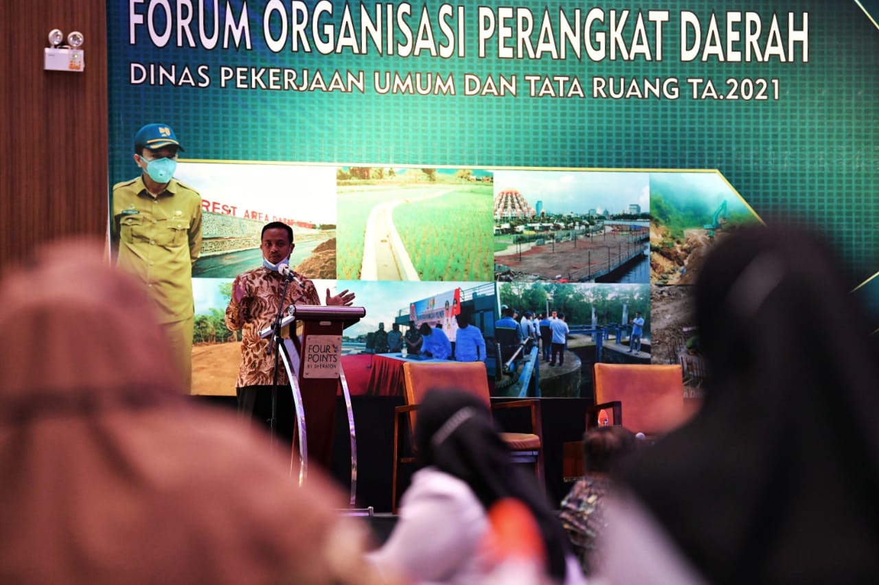 Plt Gubernur Sulsel Andi Sudirman Sulaiman meminta kepala daerah mendukung pembangunan infrastruktur, Rabu 3 Maret 2021. (Ist)