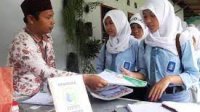 Plt Gubernur Sulsel Andi Sudirman meminta agar siswa Tsanawiyah dan Aliyah untuk segera divaksin. (Int)