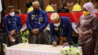 Plt Gubernur Sulsel Andi Sudirman saat menghadiri HUT Maros, Senin 5 Juli 2021. (Ist)
