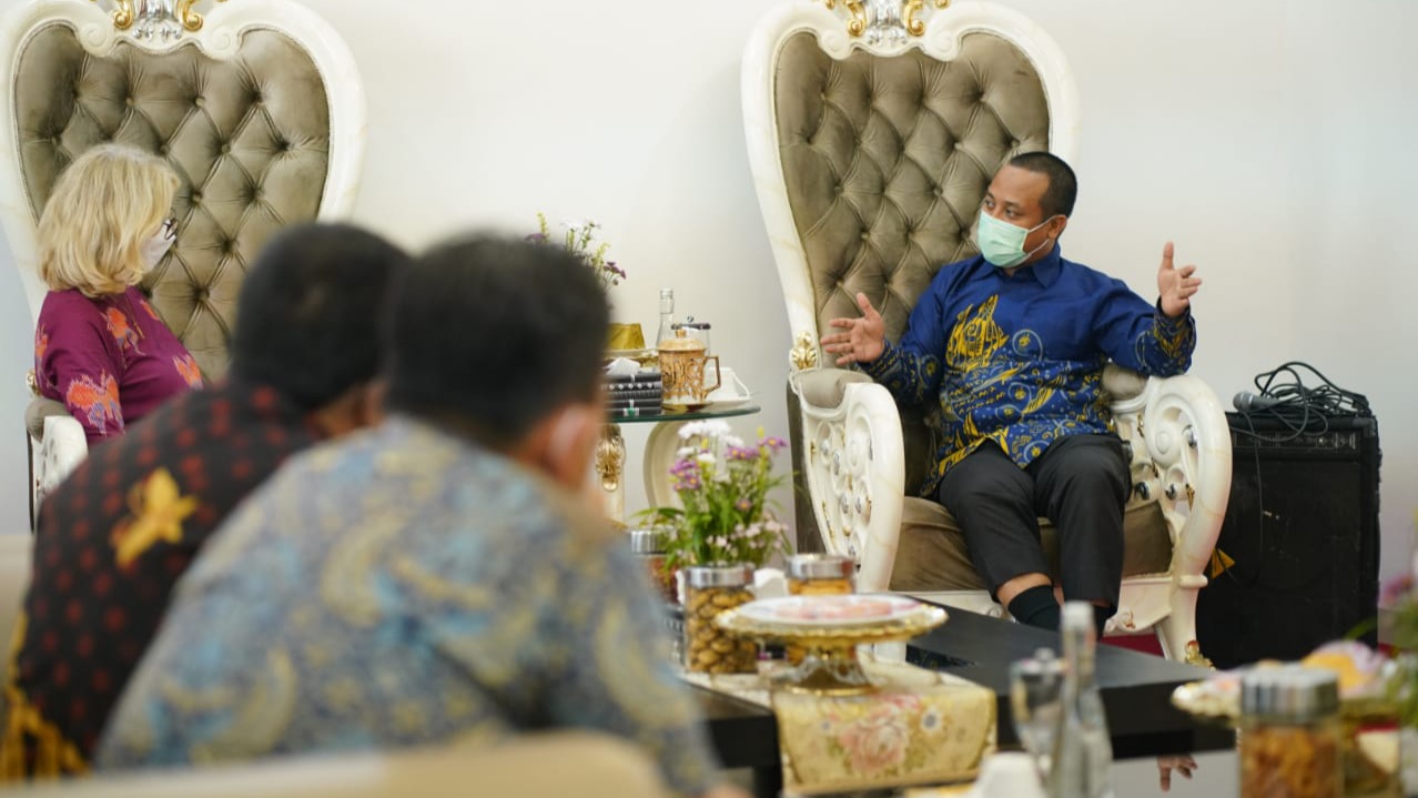 Plt Gubernur Sulsel Sudirman Sulaiman meneriman Konjen Australia, Kamis 21 Oktober 2021. (Int)