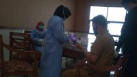 Puluhan ASN Pemkab Takalar menjalani RDT menyusul Sekda Takalar Drs Arsyad dkabarkan terjangkit corona, Senin 29 Juni 2020. (Ist)
