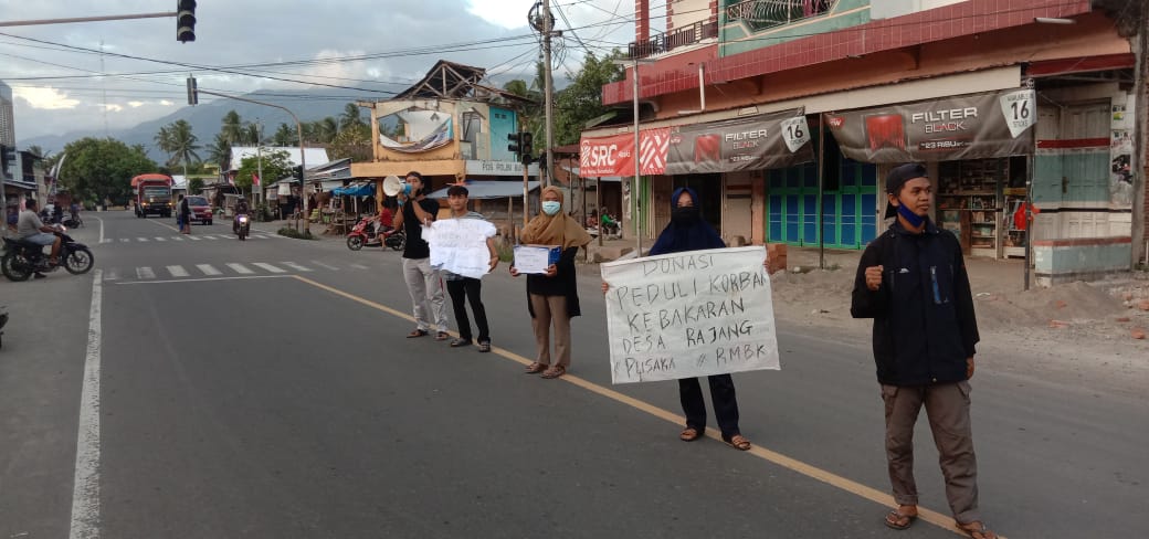 Pusaka dan RMBK mengumpukan donasi untuk korban kebakaran di Pinrang. (Ist)