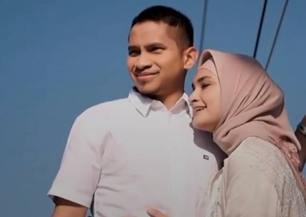 Putra Amien Rais, Ahmad Mumtaz Raiz, digugat cerai oleh istrinya, Futri Zulya Savitri di Pengadilan Agama Jakarta Selatan. (Int) Putra Amien Rais, Ahmad Mumtaz Raiz, digugat cerai oleh istrinya, Futri Zulya Savitri di Pengadilan Agama Jakarta Selatan. (Int).jpg