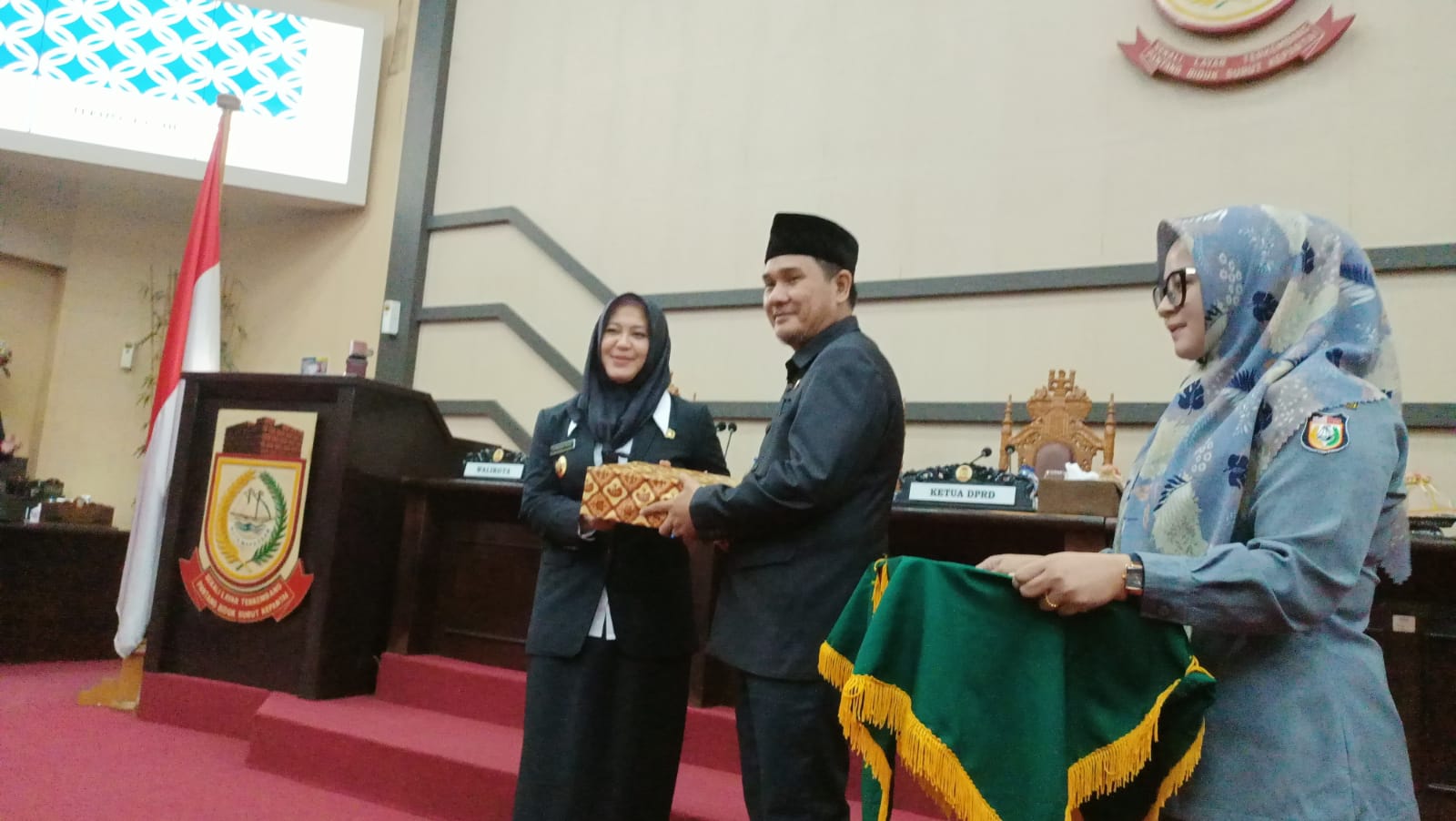 Rapat paripurna DPRD Makassar tentang LKPJ Pemkot Makassar tahun 2022. (Ist)