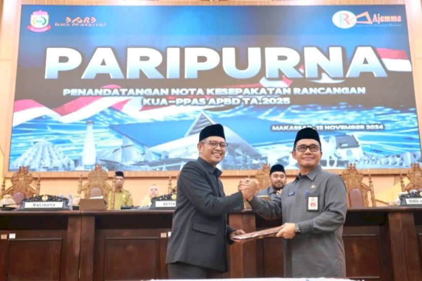 Ketua DPRD Makassar Supratman bersama Pj Sekda Irwan Adnan menyepakati Rancangan Kebijakan Umum Anggaran dan Prioritas Plafon Anggaran Sementara (KUA-PPAS) untuk APBD Tahun Anggaran 2025 di Kantor DPRD Makassar, Selasa (12/11/2024). foto: istimewa