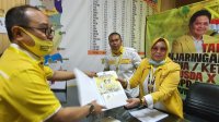 Supriansa mengembalikan formulir pendafaran calon Ketua Golkar Sulsel di Kantor Golkar Sulsel, Selasa 21 Juli 2020. (Ist) Supriansa mengembalikan formulir pendafaran calon Ketua Golkar Sulsel di Kantor Golkar Sulsel, Selasa 21 Juli 2020. (Ist)