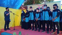 Wabup Takalar Achmad Se're melantik karang taruna Kecamatan Galesong Selatan. (Ist)