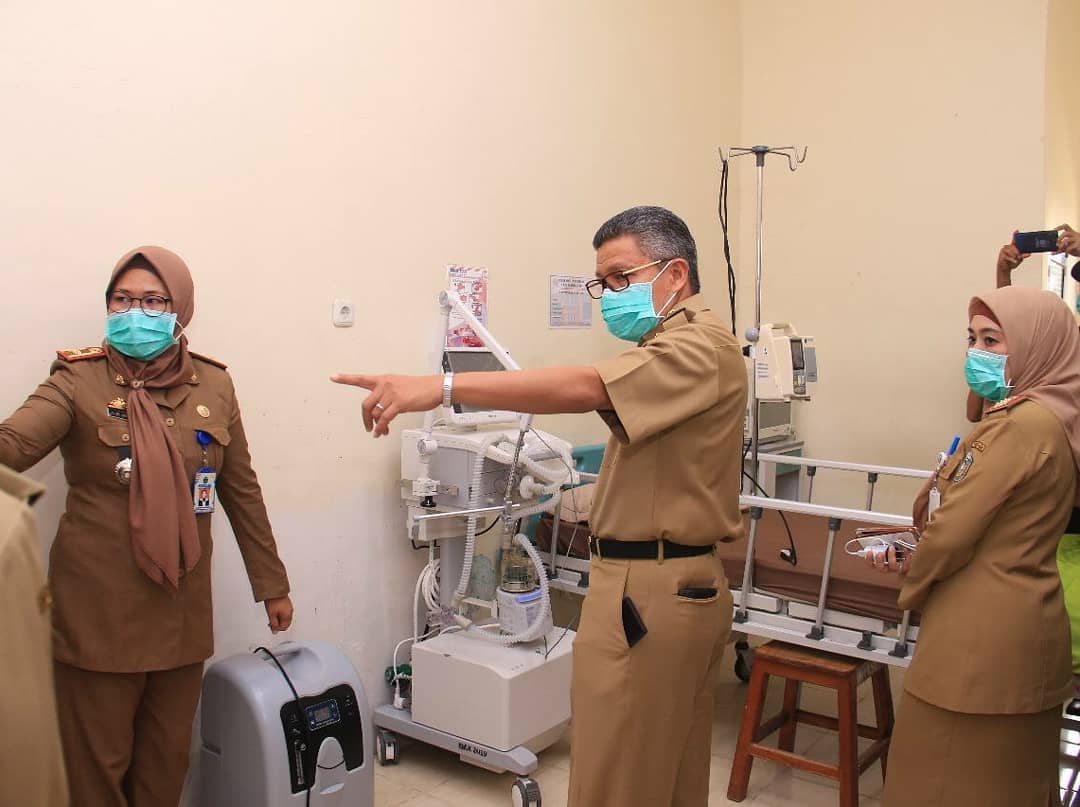 Walikota Parepare Taufan Pawe saat berada di RS Andi Makkasau beberapa waktu lalu. (Ist)