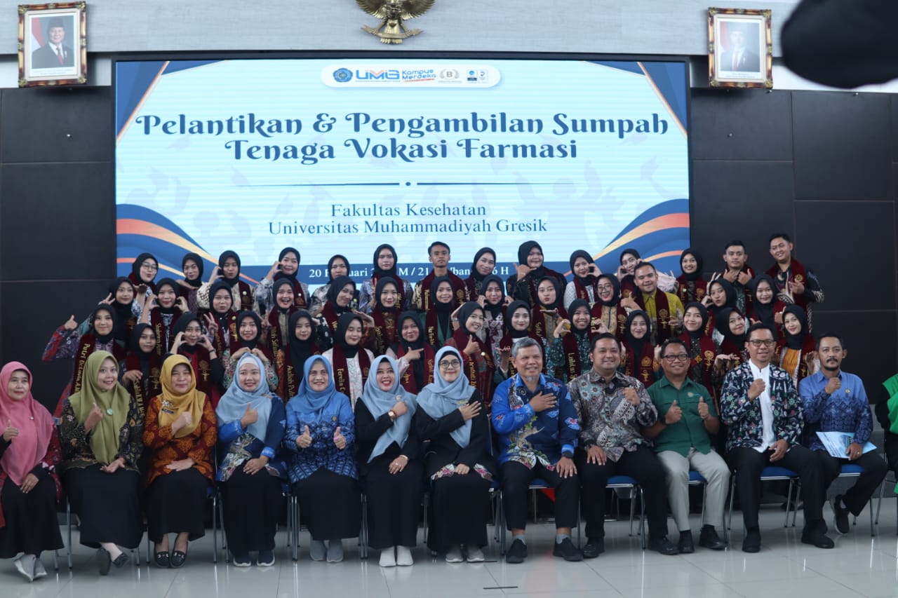 UMG Luluskan 41 Tenaga Vokasi Farmasi Berkompetensi